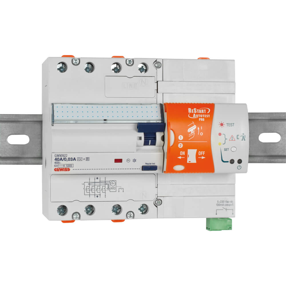 FI-Schutzschalter, 4-polig, 40A/0,03, RESTART AUTOTEST PRO, mit automatischer Wiedereinschaltung, 7 TE