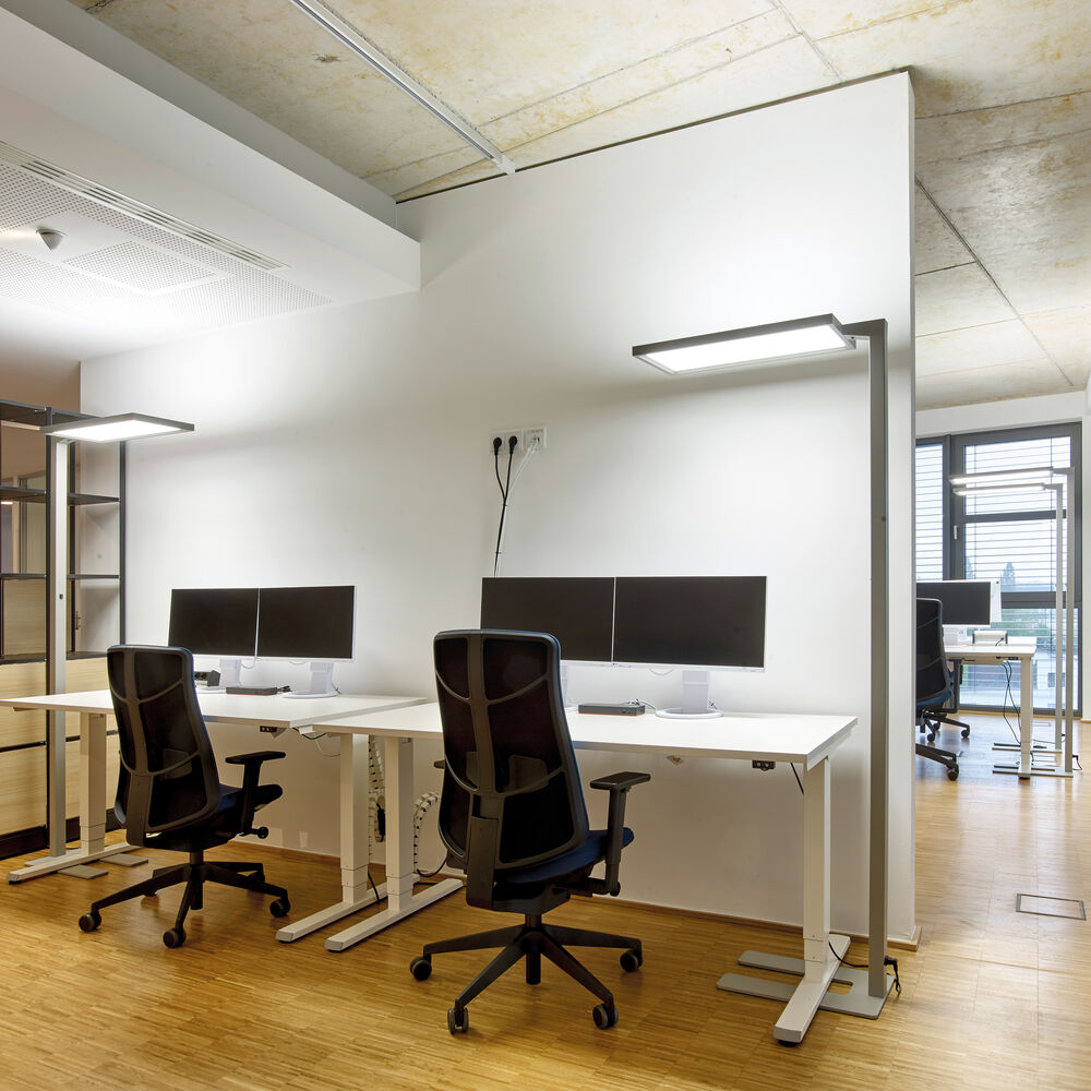 Standfluter, LED/100W, UGR <16 Bild 4