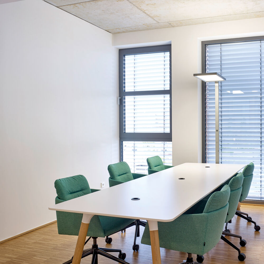 Standfluter, LED/100W, UGR <16 Bild 5