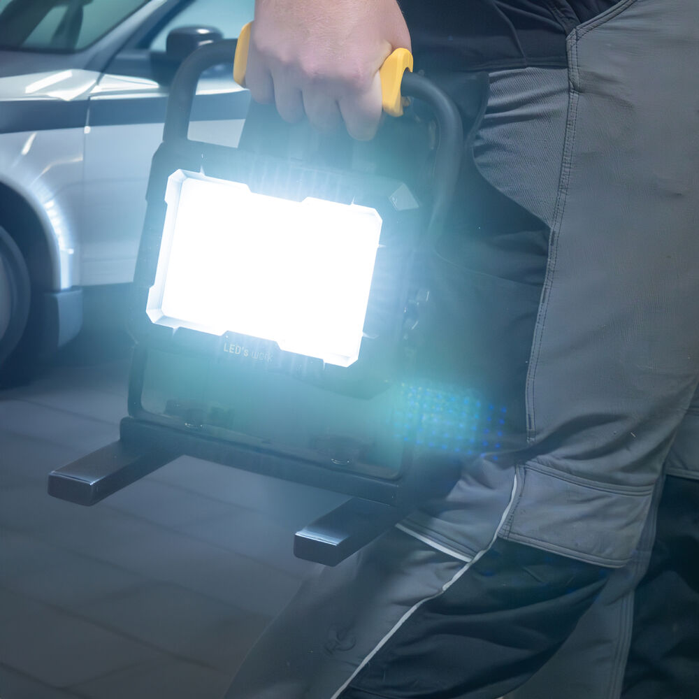 Akku-Arbeitsleuchte, LED/20W, 2.000 lm, 5000K, fr Elektrowerkzeug-Akkus 18V Bild 2