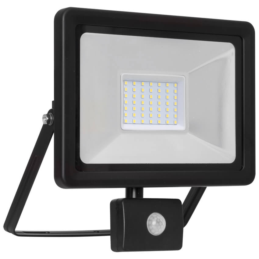 LED-Auenstrahler, 50W, 5.500 lm, 4000K, mit IR-Sensor