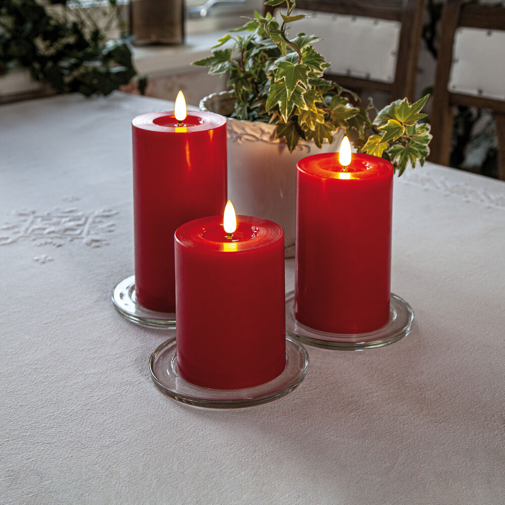Echtwachskerze, FLAMME FLOW, 1 warmweie flackernde LED, mit Wachsspiegeloptik, rot Bild 6