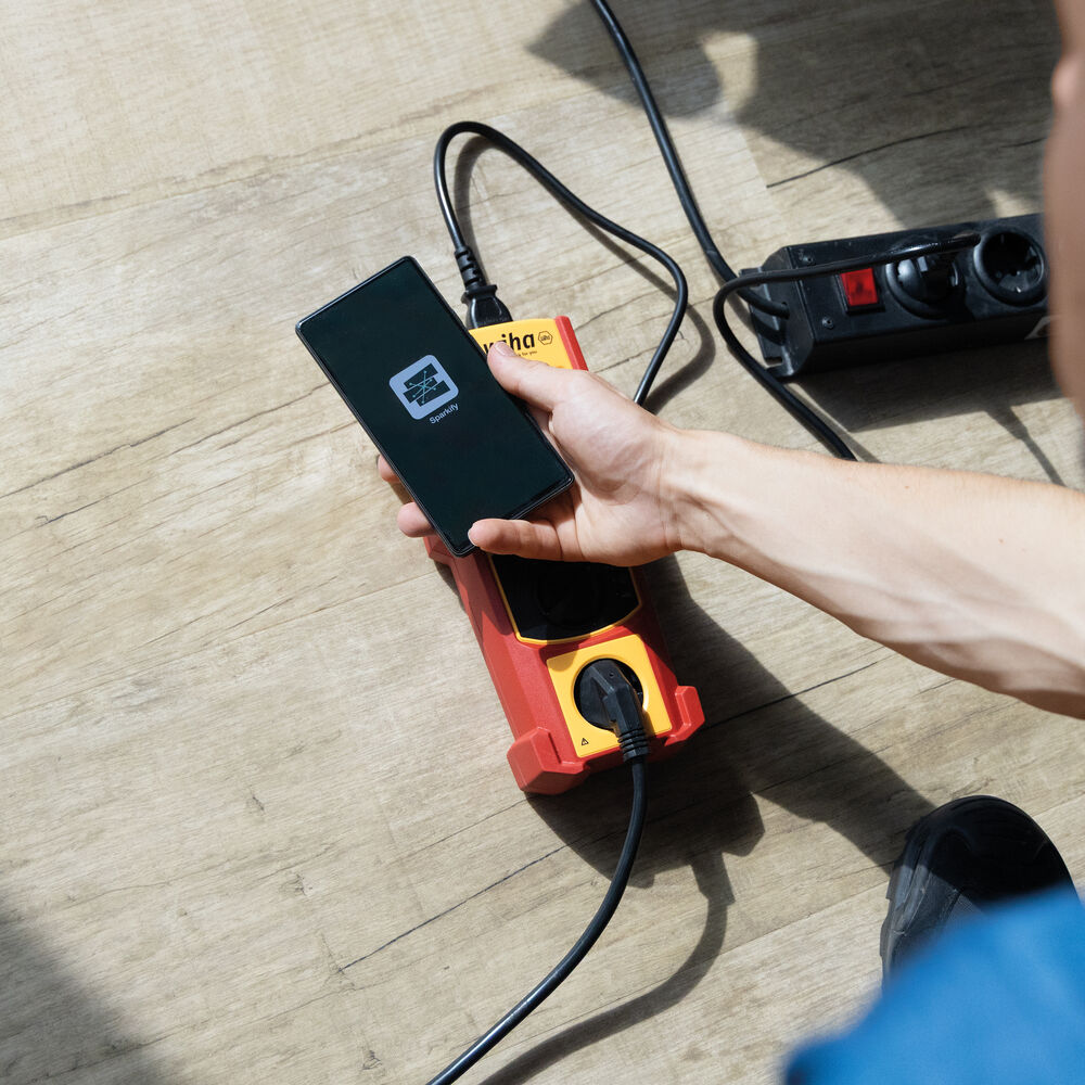Ger�tetester, PAT one, mit APP-Dokumentation und Werkzeug Bild 6