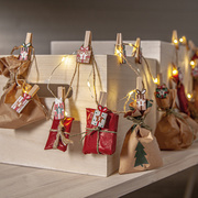 Adventskalender,<BR>CLIPPY ADVENT,<BR>24 warmweie LEDs