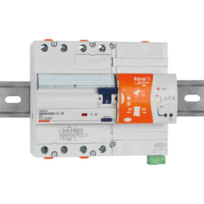 FI-Schutzschalter, 4-polig, 40A/0,03, RESTART AUTOTEST PRO, mit automatischer Wiedereinschaltung, 7 TE