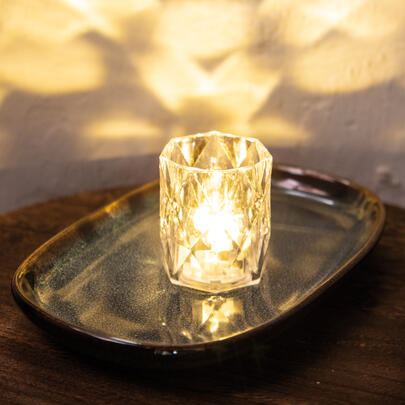 LED-Teelicht, 1 warmweie LED